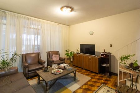 Casa para alugar com 280m², 3 quartos e 2 vagas Casa para alugar com 280m², 3 quartos e 2 vagasSala de Estar