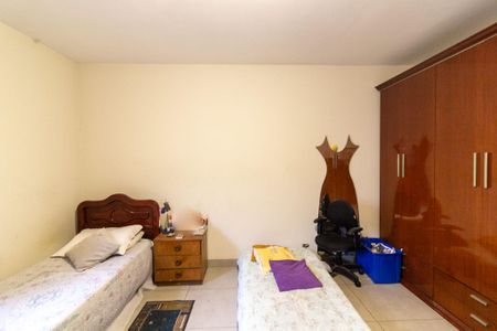 Casa para alugar com 280m², 3 quartos e 2 vagas Casa para alugar com 280m², 3 quartos e 2 vagasQuarto 2