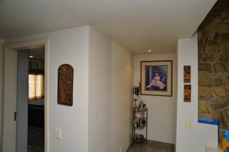 Apartamento à venda com 334m², 4 quartos e 6 vagasHall Social