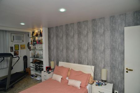 Apartamento à venda com 334m², 4 quartos e 6 vagasSuíte 2
