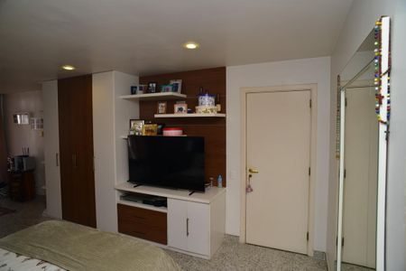 Apartamento à venda com 334m², 4 quartos e 6 vagasSuíte Principal