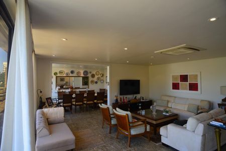 Apartamento à venda com 334m², 4 quartos e 6 vagasSala