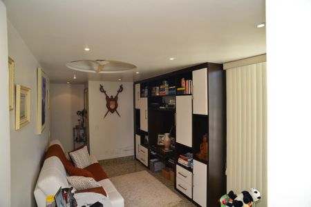 Apartamento à venda com 334m², 4 quartos e 6 vagasSala Privada