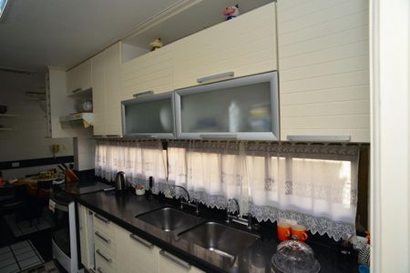Apartamento à venda com 334m², 4 quartos e 6 vagasCozinha