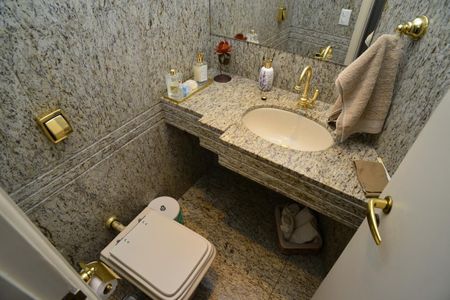 Apartamento à venda com 334m², 4 quartos e 6 vagasLavabo