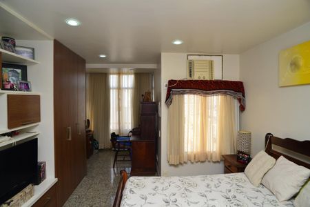 Apartamento à venda com 334m², 4 quartos e 6 vagasSuíte 1