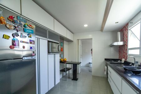 Apartamento à venda com 101m², 3 quartos e 2 vagas Apartamento à venda com 101m², 3 quartos e 2 vagasCozinha