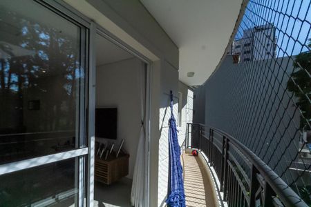 Apartamento à venda com 101m², 3 quartos e 2 vagas Apartamento à venda com 101m², 3 quartos e 2 vagasVaranda