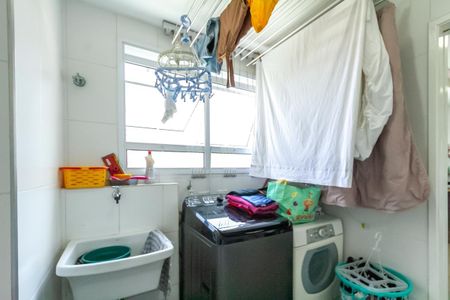 Apartamento à venda com 101m², 3 quartos e 2 vagas Apartamento à venda com 101m², 3 quartos e 2 vagasÁrea de Serviço