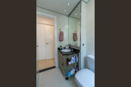 Apartamento à venda com 101m², 3 quartos e 2 vagas Apartamento à venda com 101m², 3 quartos e 2 vagasBanheiro da Suíte