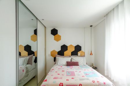 Apartamento à venda com 101m², 3 quartos e 2 vagas Apartamento à venda com 101m², 3 quartos e 2 vagasSuíte