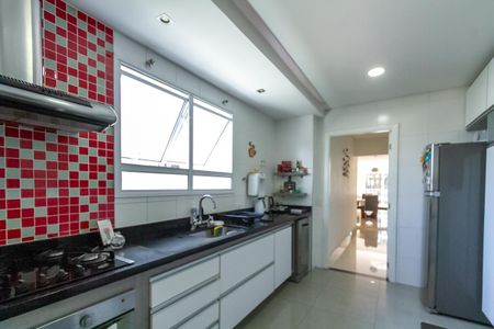 Apartamento à venda com 101m², 3 quartos e 2 vagas Apartamento à venda com 101m², 3 quartos e 2 vagasCozinha