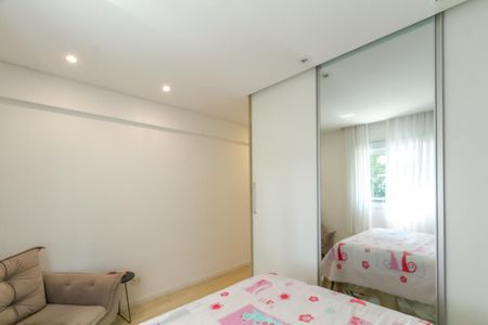 Apartamento à venda com 101m², 3 quartos e 2 vagas Apartamento à venda com 101m², 3 quartos e 2 vagasSuíte