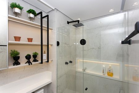Apartamento à venda com 64m², 2 quartos e 1 vaga Apartamento à venda com 64m², 2 quartos e 1 vagaBanheiro