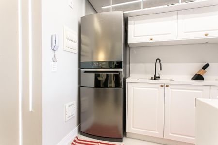 Apartamento à venda com 64m², 2 quartos e 1 vaga Apartamento à venda com 64m², 2 quartos e 1 vagaCozinha - Geladeira