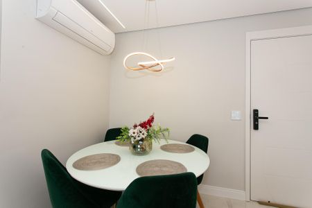 Apartamento à venda com 64m², 2 quartos e 1 vaga Apartamento à venda com 64m², 2 quartos e 1 vagaSala