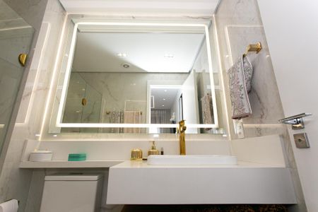 Apartamento à venda com 64m², 2 quartos e 1 vaga Apartamento à venda com 64m², 2 quartos e 1 vagaBanheiro da Suíte