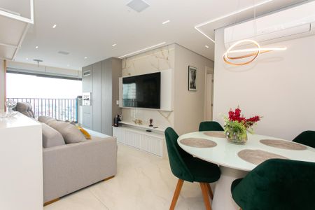 Sala de apartamento à venda com 2 quartos, 64m² em Chácara Seis de Outubro, São Paulo