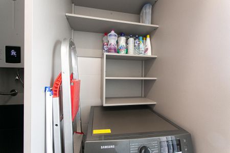 Apartamento à venda com 64m², 2 quartos e 1 vaga Apartamento à venda com 64m², 2 quartos e 1 vagaÁrea de Serviço