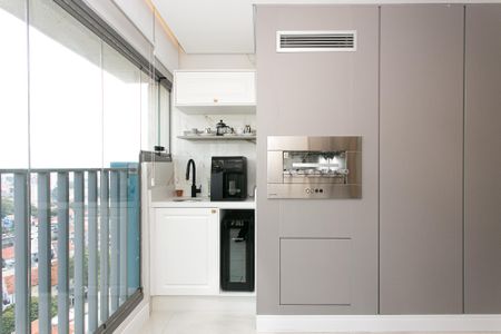 Varanda gourmet de apartamento à venda com 2 quartos, 64m² em Chácara Seis de Outubro, São Paulo