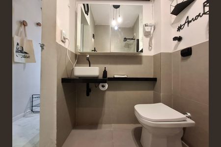 Apartamento para alugar com 35m², 1 quarto e sem vaga Apartamento para alugar com 35m², 1 quarto e sem vagaBanheiro