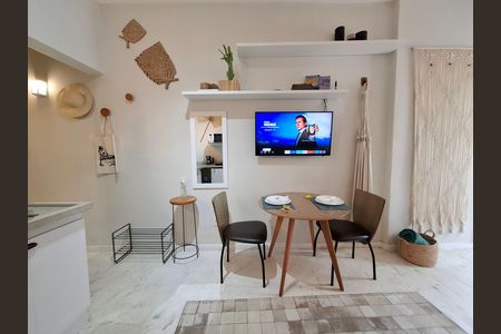 Sala/Cozinha de apartamento à venda com 1 quarto, 35m² em Centro, Rio de Janeiro