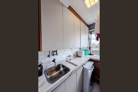 Apartamento à venda com 64m², 1 quarto e 2 vagas Apartamento à venda com 64m², 1 quarto e 2 vagasÁrea de Serviço