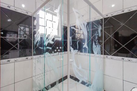 Casa para alugar com 247m², 3 quartos e 4 vagasBanheiro Social