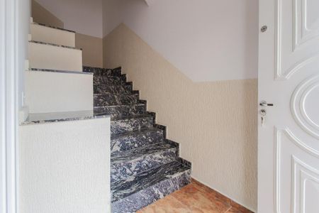 Hall de entrada de casa para alugar com 3 quartos, 247m² em Jardim Estrela, Mauá
