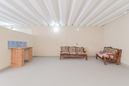 Casa para alugar com 247m², 3 quartos e 4 vagasQuintal