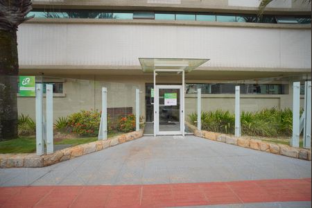 Apartamento para alugar com 80m², 2 quartos e 1 vagaFachada