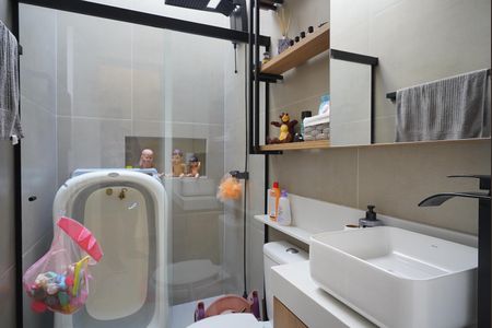 Casa para alugar com 100m², 2 quartos e 1 vaga Casa para alugar com 100m², 2 quartos e 1 vagaBanheiro Corredor