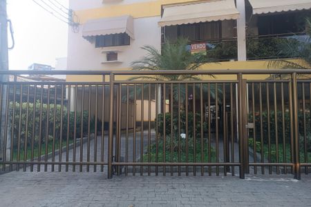 Apartamento para alugar com 101m², 2 quartos e 1 vagaFachada