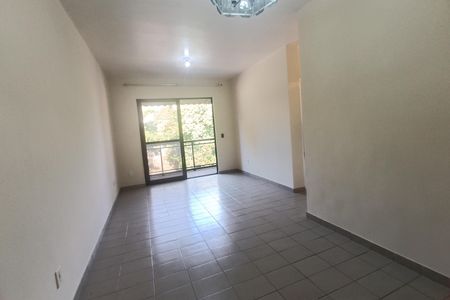 Sala de apartamento para alugar com 2 quartos, 101m² em Vila Oito de Maio, Duque de Caxias