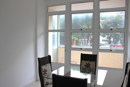 Apartamento para alugar com 75m², 2 quartos e 1 vagaVaranda