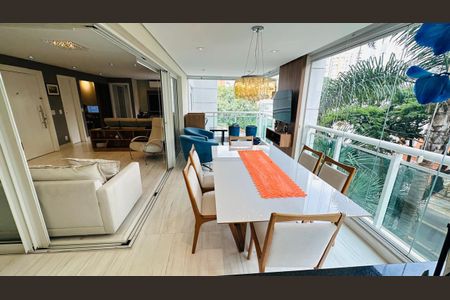 Apartamento à venda com 162m², 3 quartos e 3 vagasVaranda