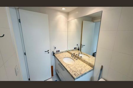 Apartamento à venda com 162m², 3 quartos e 3 vagasBanheiro
