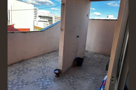 Apartamento à venda com 77m², 2 quartos e 1 vaga Apartamento à venda com 77m², 2 quartos e 1 vagaVaranda