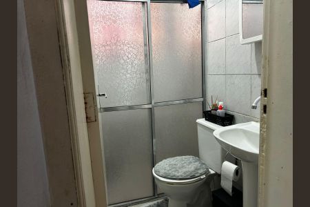 Apartamento à venda com 77m², 2 quartos e 1 vaga Apartamento à venda com 77m², 2 quartos e 1 vagaBanheiro