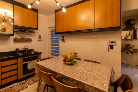 Casa à venda com 175m², 3 quartos e 3 vagasCozinha