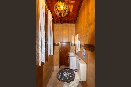 Casa à venda com 175m², 3 quartos e 3 vagasBanheiro Espaço Gourmet