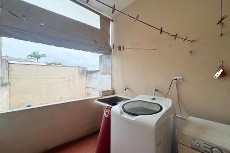 Casa à venda com 120m², 3 quartos e 2 vagasÁrea de Serviço