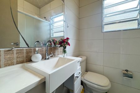 Casa à venda com 120m², 3 quartos e 2 vagasBanheiro Social