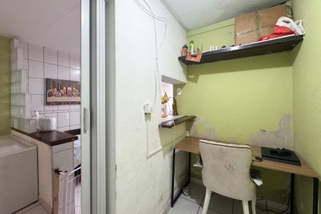 Casa à venda com 120m², 3 quartos e 2 vagasEscritório