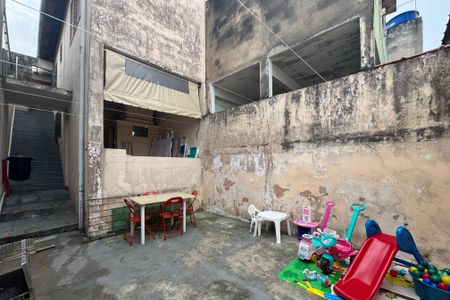 Casa à venda com 120m², 3 quartos e 2 vagasQuintal