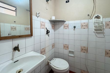 Casa à venda com 120m², 3 quartos e 2 vagasBanheiro de serviço