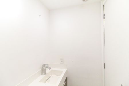 Apartamento para alugar com 32m², 2 quartos e sem vaga Apartamento para alugar com 32m², 2 quartos e sem vagaBanheiro