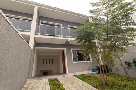 Casa para alugar com 87m², 2 quartos e 2 vagas Casa para alugar com 87m², 2 quartos e 2 vagasFachada