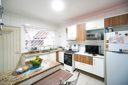 Casa para alugar com 100m², 3 quartos e 2 vagasCozinha