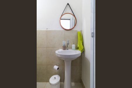 Lavabo de casa para alugar com 3 quartos, 200m² em Parque do Lago, São Paulo